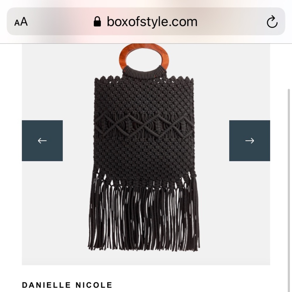 Crochet purse with wood handle